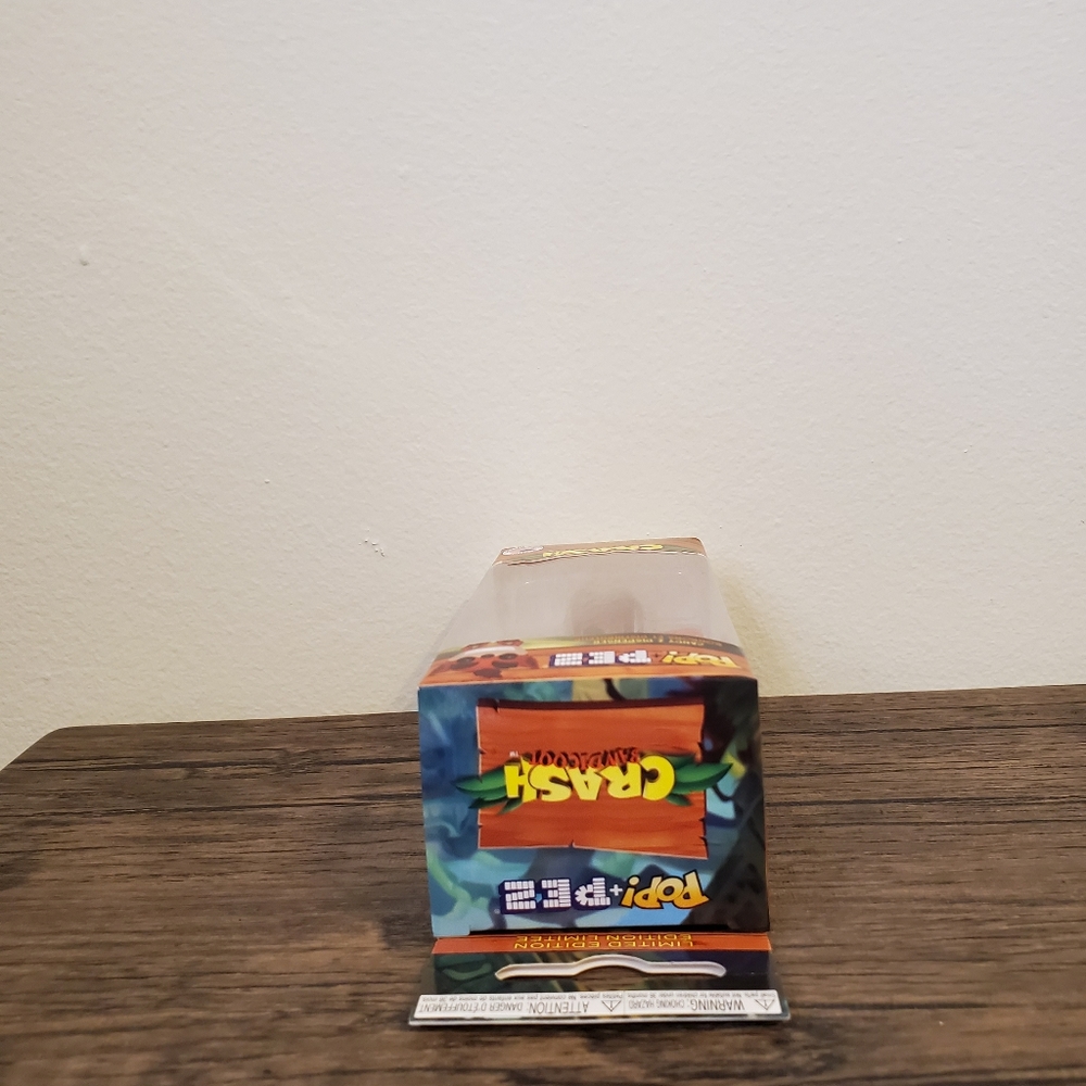 PEZ POP! LE Crash Bandicoot - Picture 6 of 7